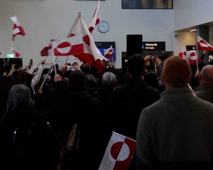 greenland’s-delegation-gets-hero’s-welcome-after-signing-us-denmark-pact