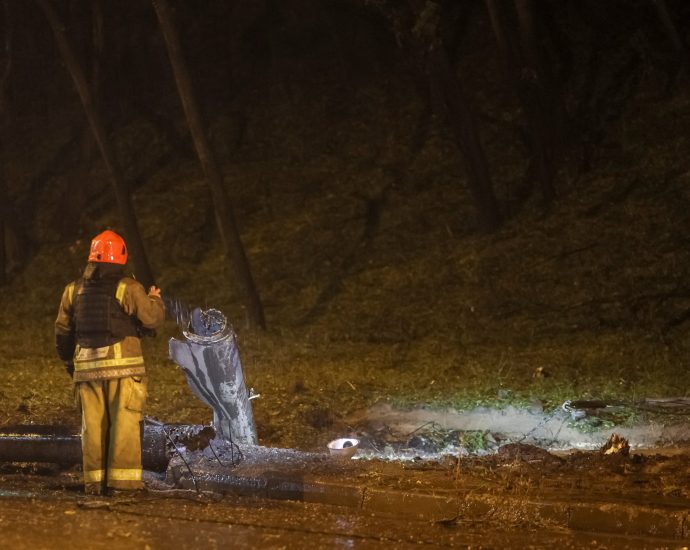 russian-attacks-kill-eight-people-across-ukraine-as-us-steps-up-diplomacy