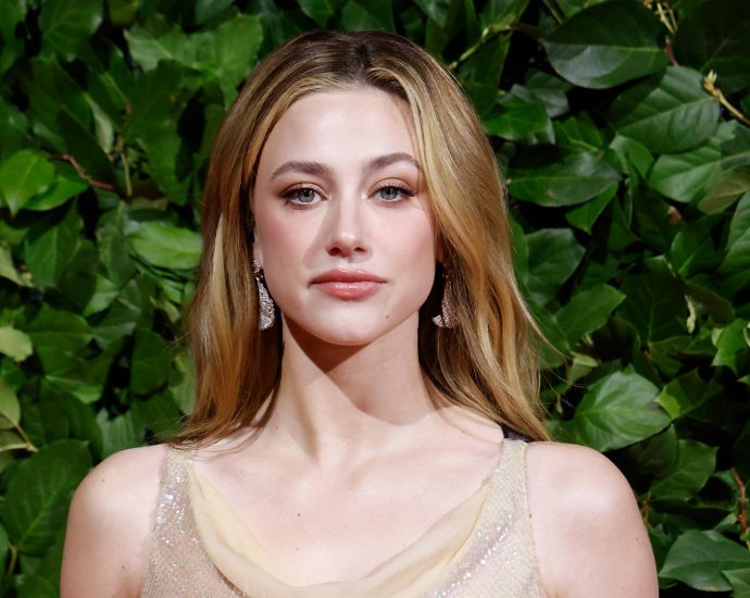 lili-reinhart-is-ready-for-more-queer-roles,-starting-with-a-lesbian-vampire-adaptation