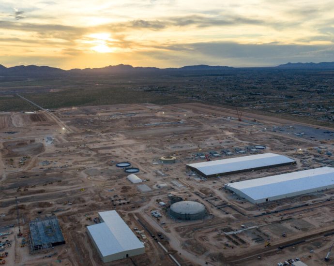 texas-electric-utility-only-considered-gas-to-power-$10-billion-meta-data-center