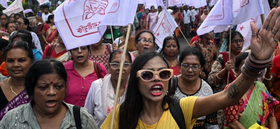 india’s-‘cockroach’-movement-demands-election-chief’s-resignation