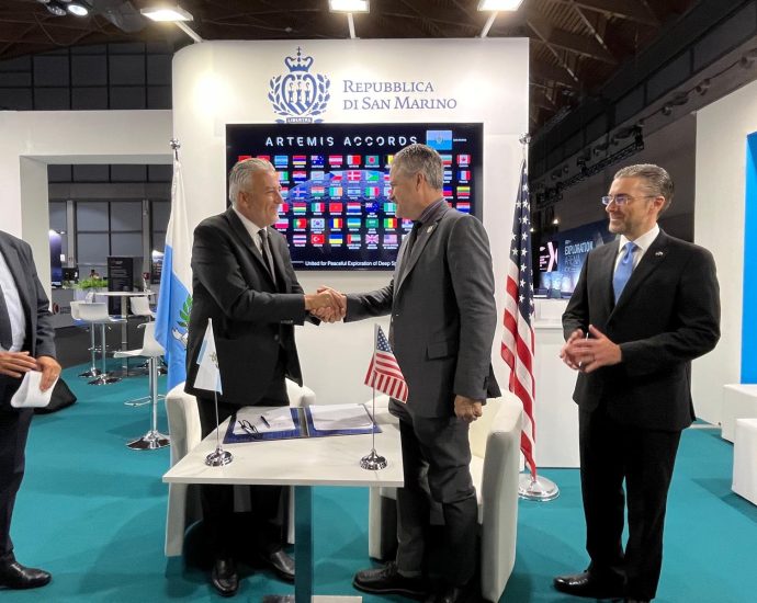 nasa-welcomes-san-marino-signing-the-artemis-accords  