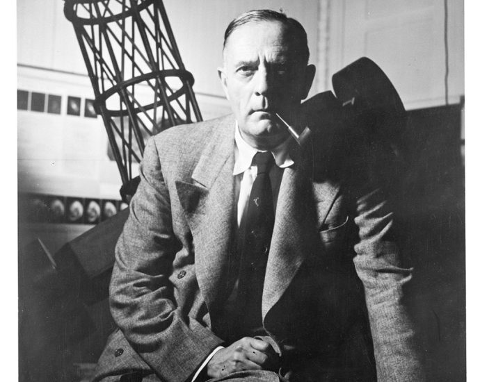 edwin-powell-hubble,-biographical-memoirs