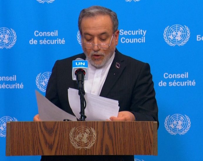iran-to-reopen-strait-of-hormuz-within-a-week-if-us-agrees-to-plan