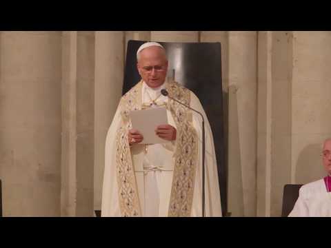 pope-leo-leads-prayer-service-at-restored-notre-dame-cathedral