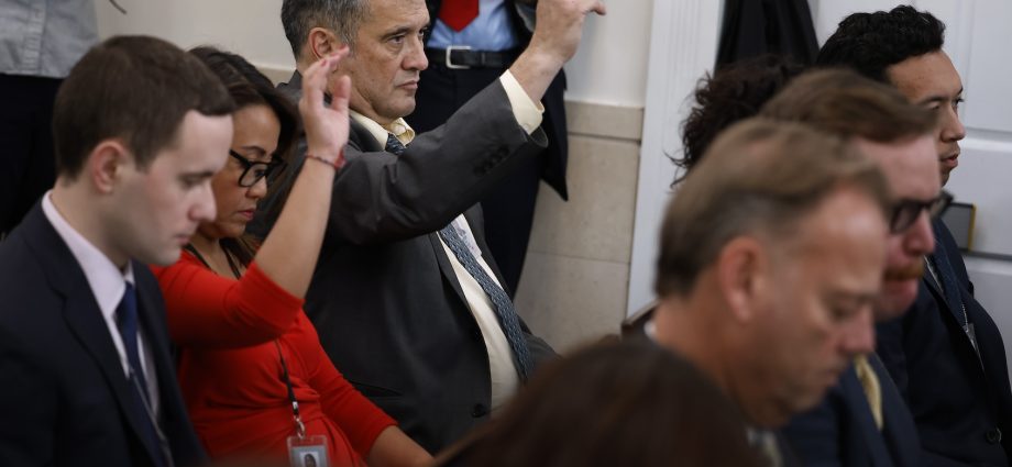 years-before-his-cnn-and-politico-ban,-the-traitor-yanked-my-press-pass