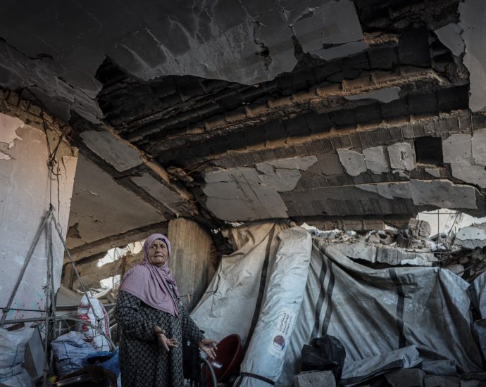 ‘nowhere-else-to-go’:-gaza-families-shelter-in-buildings-that-may-collapse