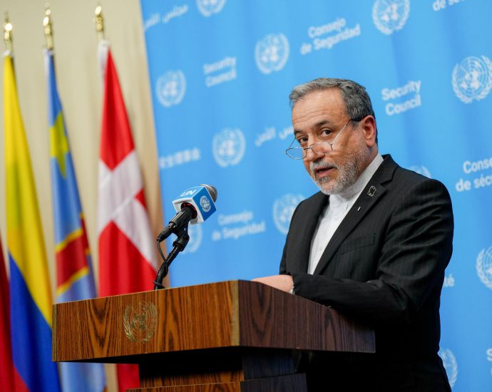 iran-says-choice-on-reopening-hormuz-‘rests-with-the-united-states’-after-deal-offer