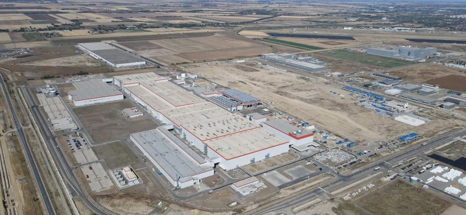 catl-starts-trial-production-of-battery-cells-at-its-plant-in-debrecen,-hungary
