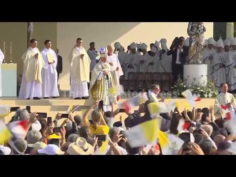 pope-leo-xiv-fills-central-paris-with-700,000-strong-crowd-and-fervor-at-giant-outdoor-mass