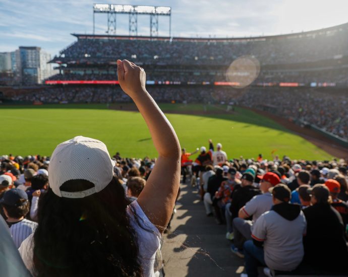 san-francisco-giants’-‘mom-of-the-year’-defends-husband-after-clip-sparks-online-backlash