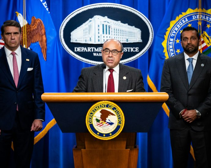 doj-prosecutor-quits,-says-she-was-given-orders-on-“broadview-six”