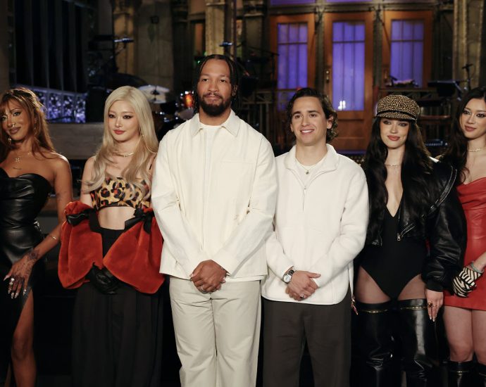 new-york-knicks’-jalen-brunson-kicks-off-the-new-season-of-‘snl’-tonight