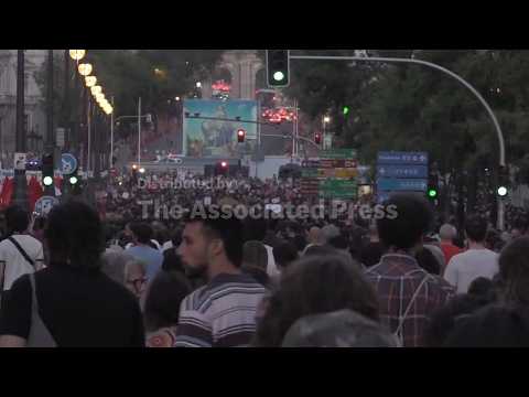 thousands-of-people-take-to-the-streets-of-madrid-to-protest-against-spain’s-housing-crisis