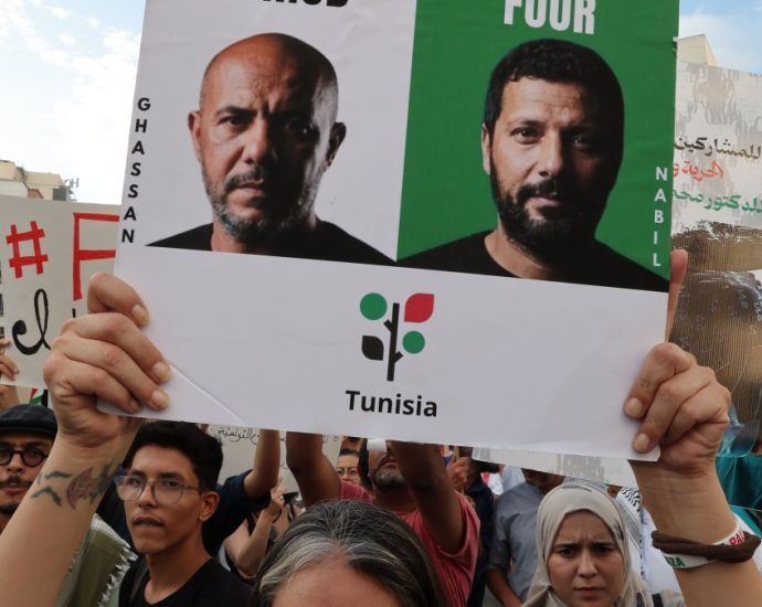 detained-tunisian-flotilla-activists:-worsening-health-amid-family-anguish