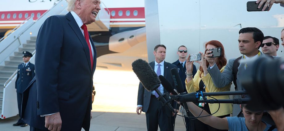 the-traitor-finds-another-way-to-shut-out-cnn
