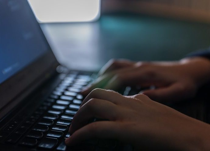 ai-chatbots-face-new-safety-test-as-teens-turn-to-bots-for-companionship