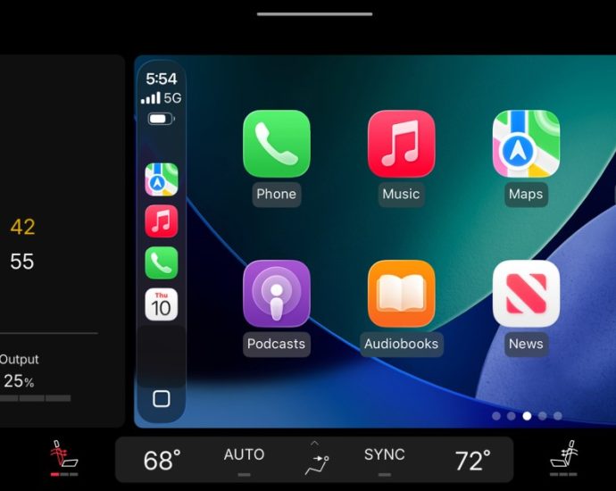 GM can’t ‘bring back’ Apple CarPlay because it never left