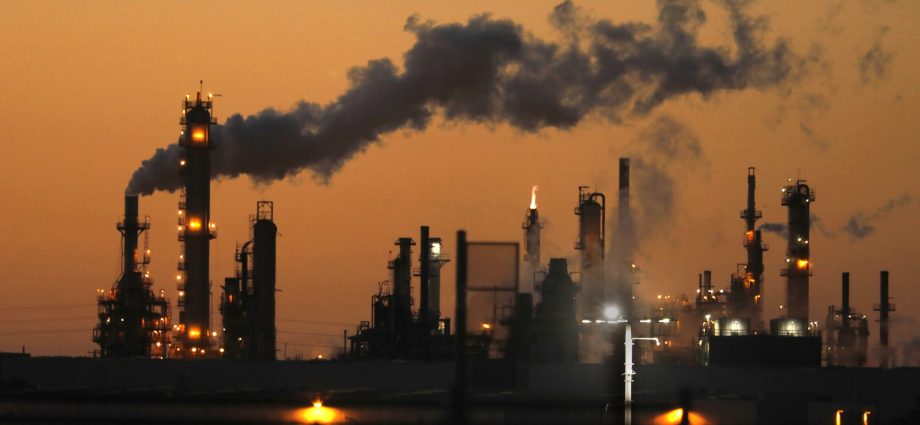 how-linking-washington’s-carbon-auction-to-california’s-makes-it-more-conservative