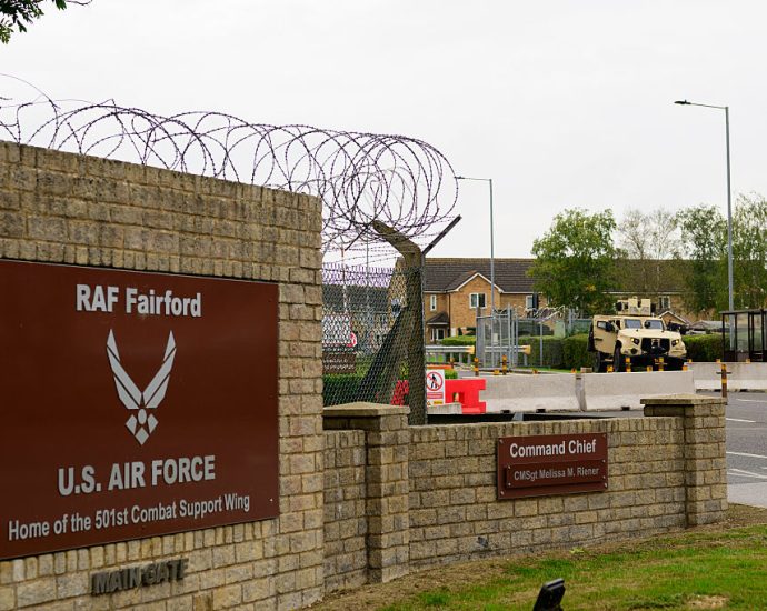 five-arrested-near-uk-us-base-in-iran-terror-probe