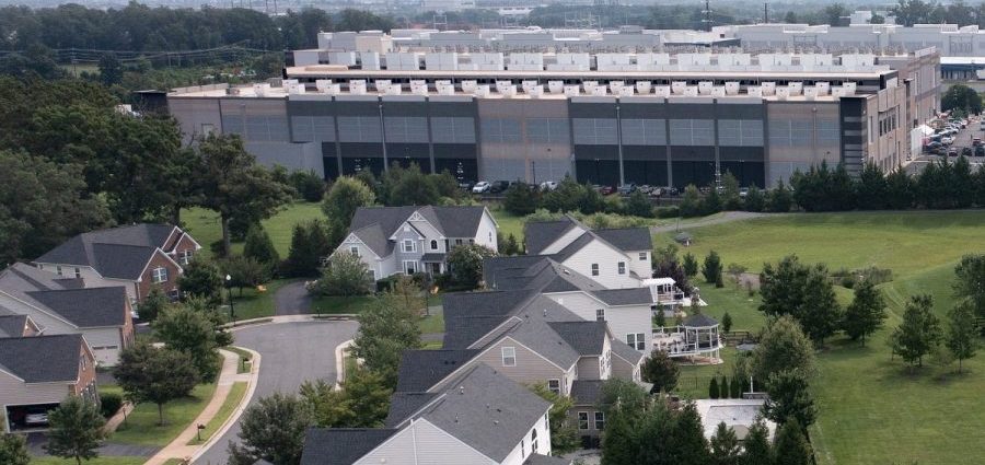 data-centers’-neighbors-weigh-in-on-how-to-manage them