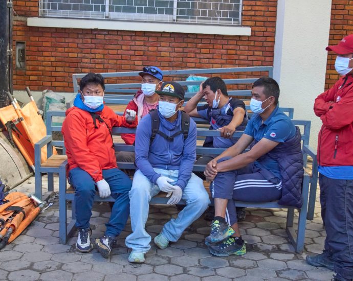 rescuers-search-for-12-missing-after-nepal-avalanche-kills-two