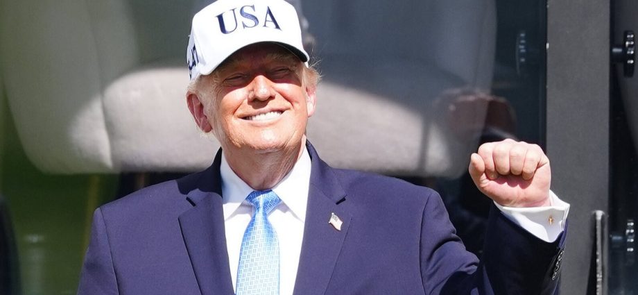 the-traitor-golf-comment-proves-he-can’t-keep-eye-on-ball-of-us.-priorities:-critics