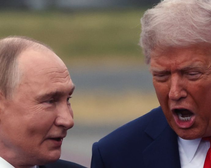 wall-street-journal-has-2-withering-words-for-traitor-47’s-latest-putin-move