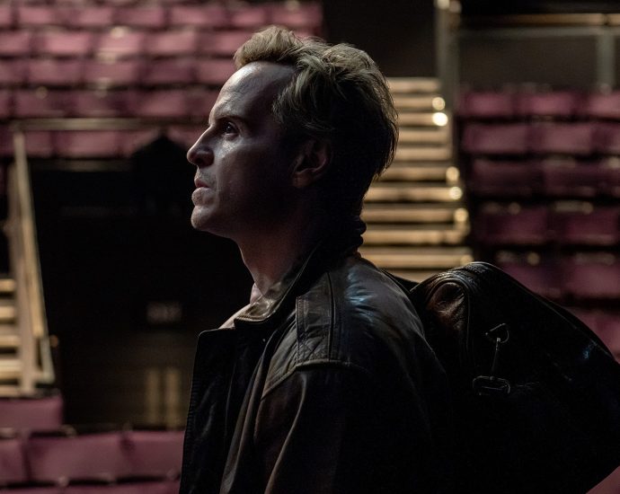 andrew-scott-plays-gay-actor-ian-charleson-in-emotional-aids-drama-‘elsinore’