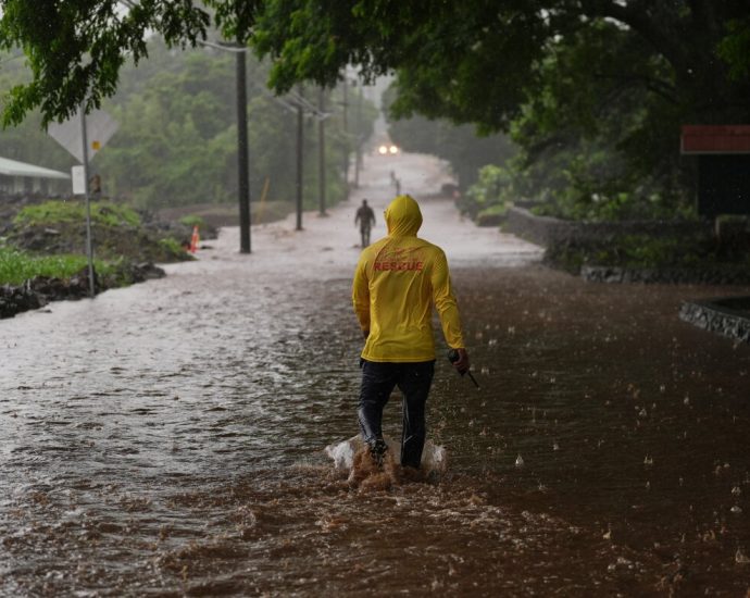 mexico’s-baja-california-braces-for-hurricane-polo-as-hurricane-nolo-threatens-hawaii