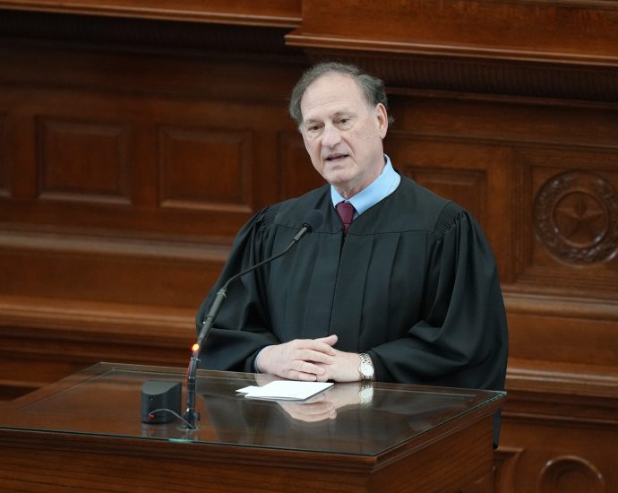 alito’s-recusal-from-climate-case:-too-little,-too-late?