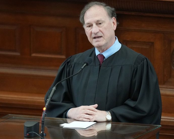 justice-alito-recuses-himself-from-climate-case-over-stock-conflict
