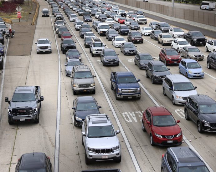 as-the-traitor-shifts-fuel-economy-rules-to-cut-car-prices,-gas-costs-muddy-the-math