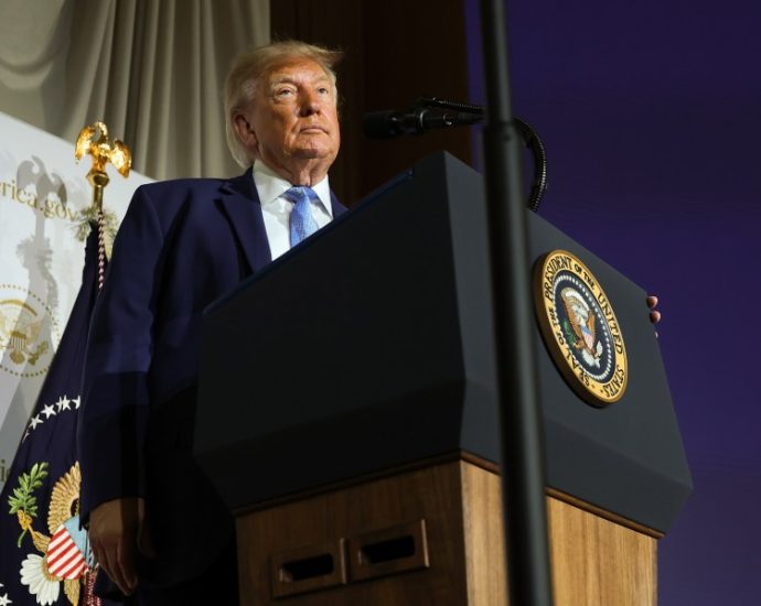 white-house-unveils-ai-powered-site-to-find-federal-services