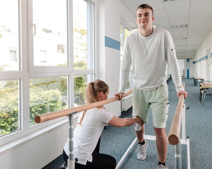 Still in Pain After ACL Repair? Supervised Rehab Superior to Exercises Alone