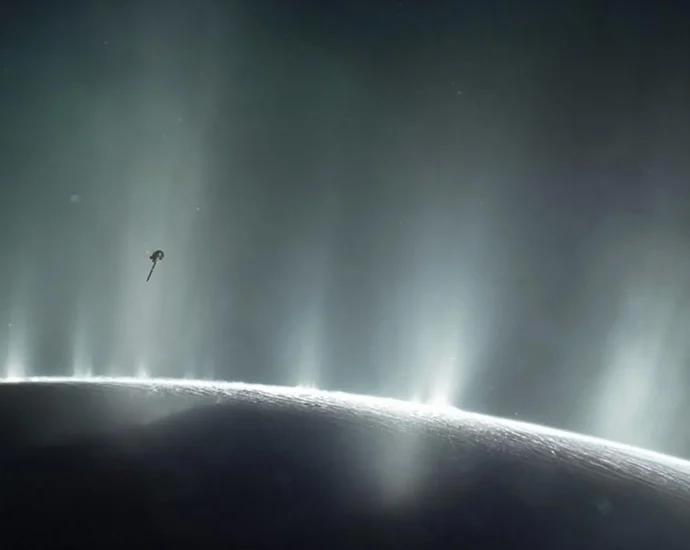 the-ice-blasting-from-saturn’s-moon-enceladus-is-stranger-than-scientists-realized