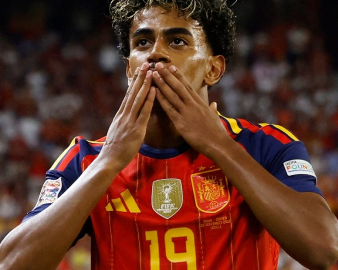 yamal-stars-as-spain-thrash-croatia
