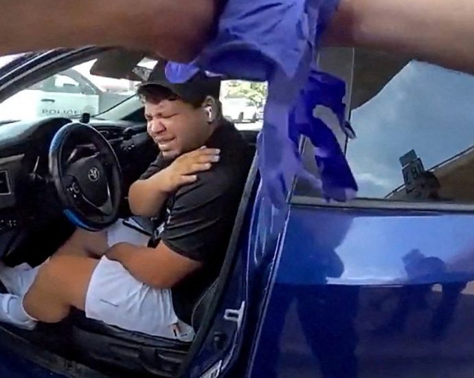 venezuelan-man-shot-by-ice-officer-in-texas-is-charged-with-assault