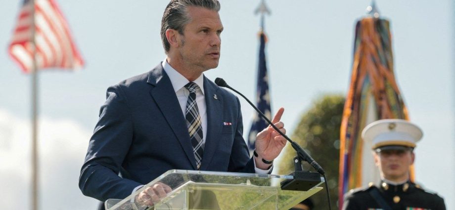 hegseth-to-cut-number-of-us-general-and-admiral-positions-by-20%