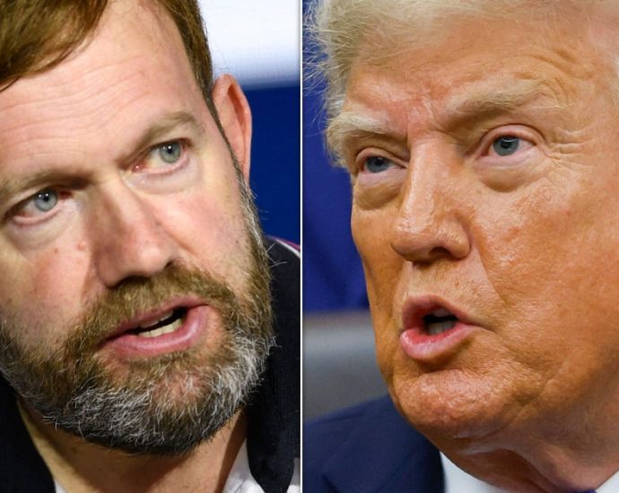 gop-pollster-says-traitor-47-is-taking-a-‘very-dangerous’-midterm-gamble