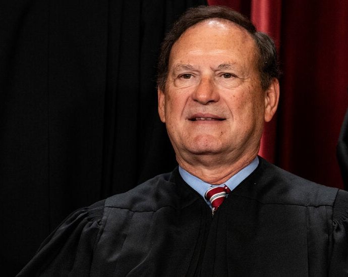justice-alito-recuses-himself-days-before-major-climate-change-case