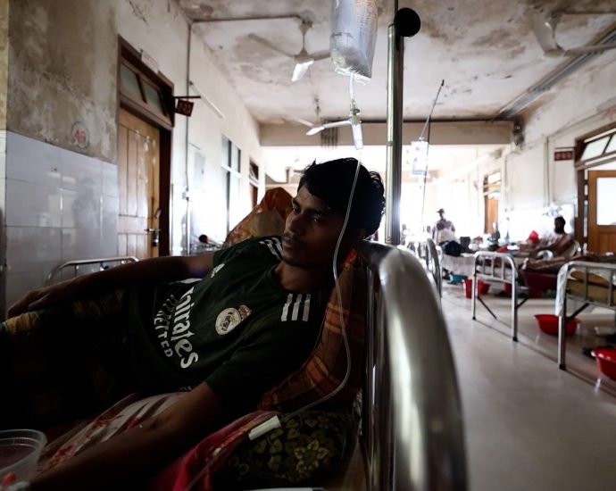 video:-bangladesh-dengue-deaths-surpass-233-in-deadly-outbreak