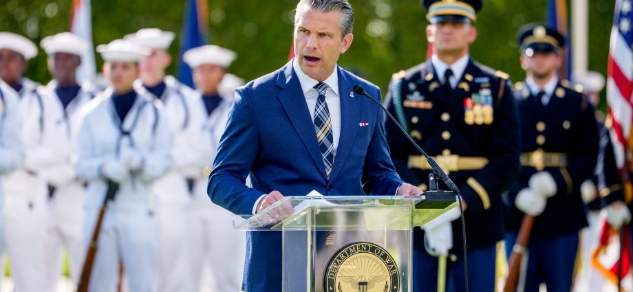 hegseth-plans-20%-cut-to-general,-admiral-positions:-reports