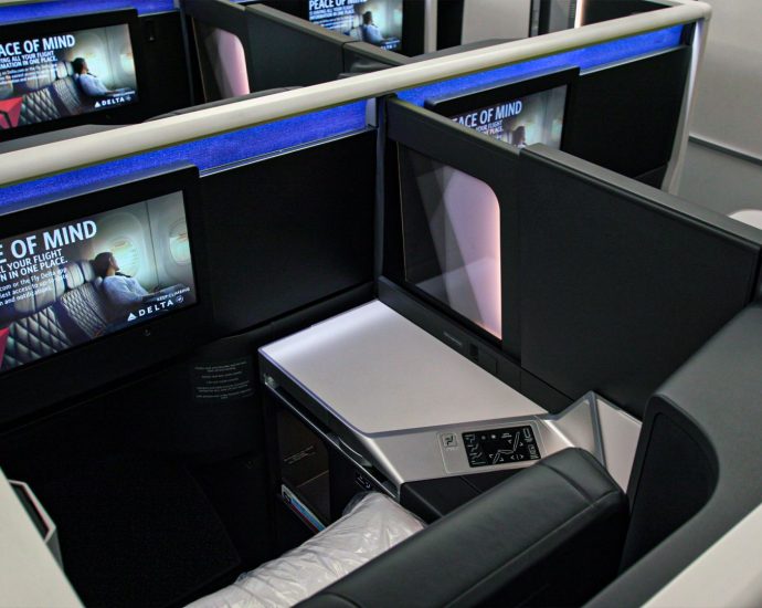 6-airlines-with-the-world’s-most-spacious-business-class-seats-for-long-haul-flights