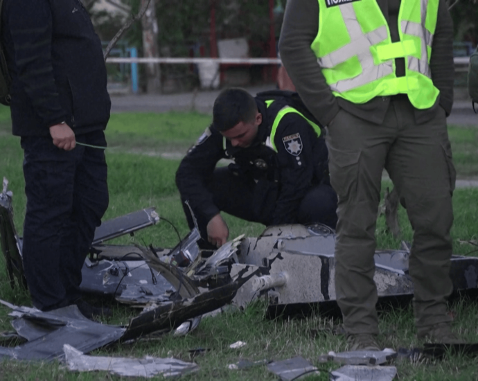 russian-drone-crashes-into-kyiv-playground-without-exploding