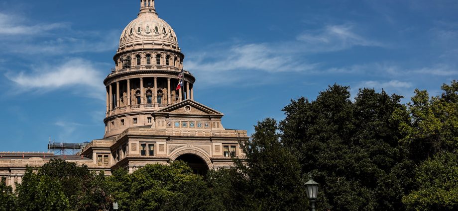 man-accused-in-plot-to-attack-texas-capitol-building-is-released-on-bond