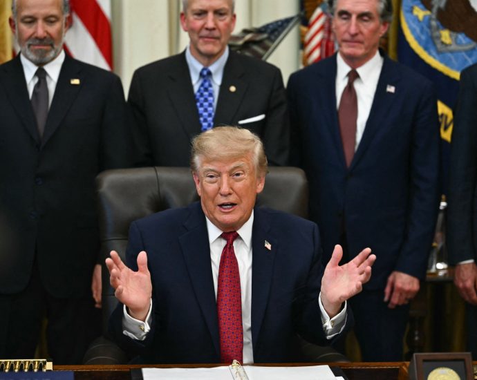iran-war-live:-the-traitor-hints-us-could-strike-iran,-warns-time-coming