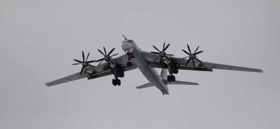 russia-just-accidentally-crashed-its-first-tu-95-bomber-in-11-years.-its-missiles-will-keep-striking-ukraine-anyway