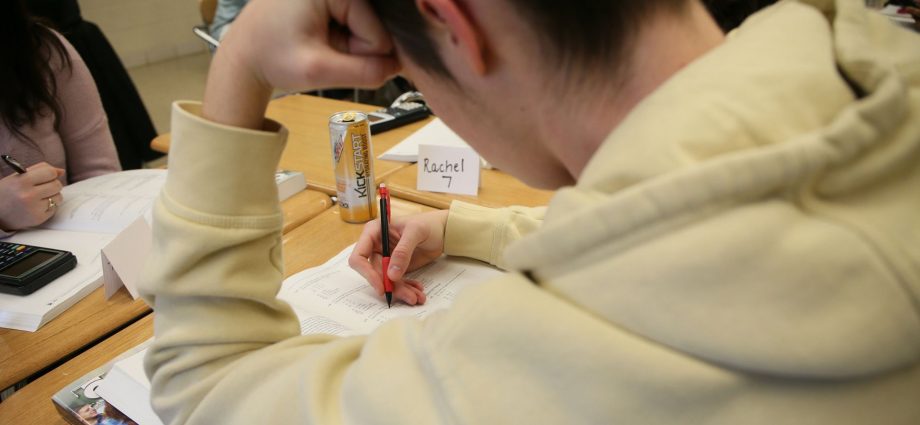 sat-scores-are-up,-but-fewer-students-are-taking-the-test