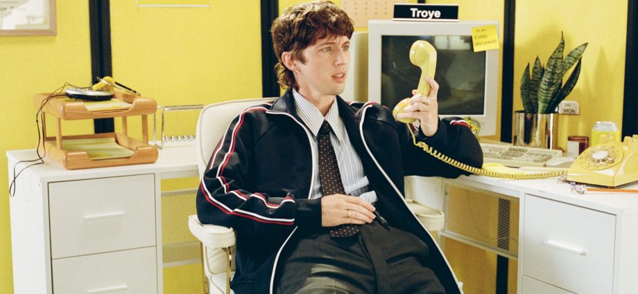 troye-sivan-shares-his-unfiltered-dating-advice-and-major-red-flags